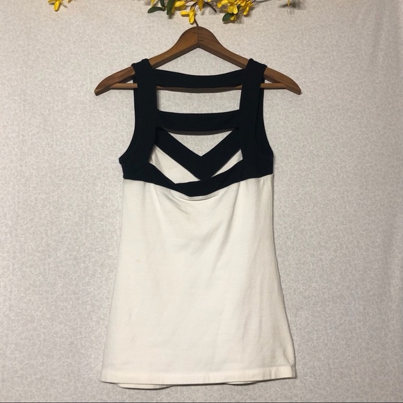 Express black and white tank top - Picture 4 of 4